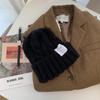 Gorro de lana trenzada de color caramelo para mujer, moderno gorro de punto con orejeras cálidas, estilo retro, para otoño e invierno, con punta cerrada y múltiples combinaciones.