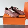 Tênis Slip-On de Couro Genuíno Levemente Luxuosos, Tênis Chunky 'Dad Shoes' da Moda Transfronteiriça com Solado Onda, Sapatos Casuais Respiráveis Masculinos para o Dia a Dia