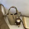 Bolsa de Ombro Simples Nova Moda Outono e Inverno 2025 Transversal Versátil Bolsa de Mão Bolsa Saco Bolsa Feminina