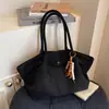 Bolsa Feminina Transfronteiriça Simples e Versátil com Grande Capacidade, Nova Bolsa de Ombro Retrô Outono/Inverno 2025, Bolsa Tote com Textura de Alta Qualidade