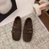 Zapatos de Mujer Retro Grises Estilo Francés de Punta Cuadrada con Suela Gruesa y Forro de Felpa, Nuevo Modelo Invierno 2026, Abrigo Cálido para Exteriores, Zapatos Peludos que Aumentan la Altura
