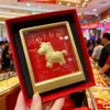 Adorno de Gato de la Suerte Chapado en Oro con Lámina de Oro de Alta Calidad, Decoración de Dibujos Animados de Bolsa de la Fortuna Atrae-Dinero para Vestíbulo y Sala de Estar