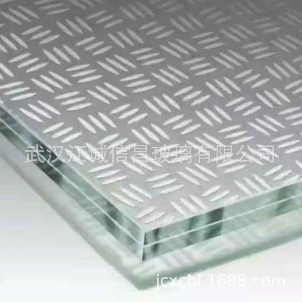 746187993297513113