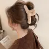 Presilha de garra doce oversized estilo coreano 2026, de alta qualidade e requintada, presilha tubarão versátil para coques na nuca, acessório de cabelo