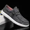 Respirável Malha Confortável Sapatos Masculinos 2023 Novo Verão Casual Color-Block Tênis Simples e Elegante Cano Baixo Aumenta a Altura