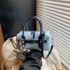 Bolso de Bowling de Diseño de Nicho de Moda de Este Año, Bolso Cruzado de Mano, Bolso de Hombro Versátil Nuevo 2026