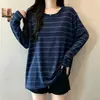 Roupas femininas plus size: simples e estiloso, versátil, casual e descontraído, top de camiseta listrada com design único, camisa de proteção solar de corte solto