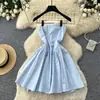 Vestido amarelo sem mangas estilo férias para mulheres, verão, cintura alta, afina o corpo, modelo A-line tipo bolo, elegante, tomara que caia, curto