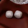 Pendientes de botón redondos de plata con circonita, estilo minimalista europeo y americano, únicos y de moda, pendientes elegantes con un toque de lujo ligero y de alta gama, diseño de nicho