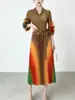 Vestido de longitud media plisado con aplicación tridimensional, cuello camisero y cinturón de corbata de Miyake Heavy Industry, vestido acampanado estilizado para mujer