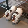 Zapatos de princesa de suela blanda para niñas de 6 a 12 años, nuevo modelo de otoño con lazo, zapatos de piel estilo universitario, zapatos Mary Jane de rendimiento para niños