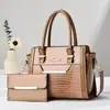 Dropshipping Transfronterizo Bolso para Suegra Patrón de Cocodrilo Piel Brillante Juego de Dos Piezas Bolso Cruzado para Mujer Estilo Coreano Bolso de Mano Bolso de Hombro