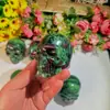 Adorno de calavera de cristal natural, calavera de cristal pulida a partir de piedra en bruto, adorno mineral original, decoración de Halloween