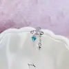 Broche de Trevo de Quatro Folhas com Corrente de Zircônia Brilhante Stud para Osso da Orelha para Mulheres, Stud Personalizado de Aço Titânio para Osso da Orelha com Brincos de Design Único