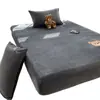 Funda de colchón cálida de invierno hecha de terciopelo de leche, engrosada y afelpada, completamente cerrada, alto peso, adecuada para uso en dormitorio y hogar, protector de colchón
