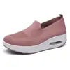 Zapatos Deportivos para Mujer 2026 Nuevo Estilo Coreano Modernos de Punto Volador Transpirables Versátiles Ligeros Zapatos para Correr Venta al por Mayor Exportación Zapatos para Caminar