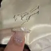 Anillo de Zirconia con Encaje Estilo Francés y Perla Hueca, Joyería Minimalista de Gama Alta de Nicho para Dedo Índice
