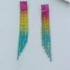 Nuevos pendientes de moda europea y americana con borlas de diamantes de imitación de color degradado, pendientes brillantes para discoteca, joyería con cadena de garra