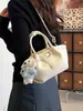 Bolsa de Mão Pequena Exquisita e Moderna para Mulheres, Nova Bolsa Transversal Versátil Primavera/Verão 2026 com um Toque de Luxo