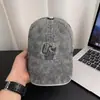 Gorra de béisbol retro americana desgastada para mujer, protección solar, versátil, adelgazante del rostro, gorra de pico moderna con letras para hombre