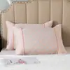 Funda de Almohada Antideslizante y Antidesprendimiento Fibra de Lyocell Fresca de Verano Tencel de Alta Gama Resistente al Aceite Funda de Almohada para la Boca