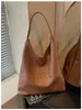 Moda Retrô Padrão Trançado Grande Capacidade Bolsa de Ombro Único Feminina 2026 Outono Novo Estilo Bolsa de Axila Simples Bolsa Feminina