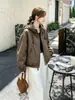 Chaqueta Corta de Terciopelo Grueso con Capucha Estilo Coreano para Mujer 2026 Otoño/Invierno Nueva Chaqueta Cálida con Cremallera Reductora de Edad Adelgazante Casual Abrigo de Algodón