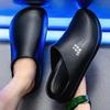 Pantuflas de Verano para Hombre 2025 Nueva Llegada Ligeras para Exteriores para Hombre Suela Suave Casual para Vadear Uso Dual de Moda Sandalias y Pantuflas para Caminar sobre Estiércol
