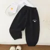 Pantalones de Chándal Bordados de Primavera Nuevos Estilo Coreano para Niños, Pantalones Nuevos de Moda con Puños para Niños y Niñas