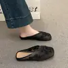 Primavera 2026 Nuevo Estilo Malla Bordado de Perlas Punta Redonda Baja Zapatos Planos de Exterior Modernos Bailarinas