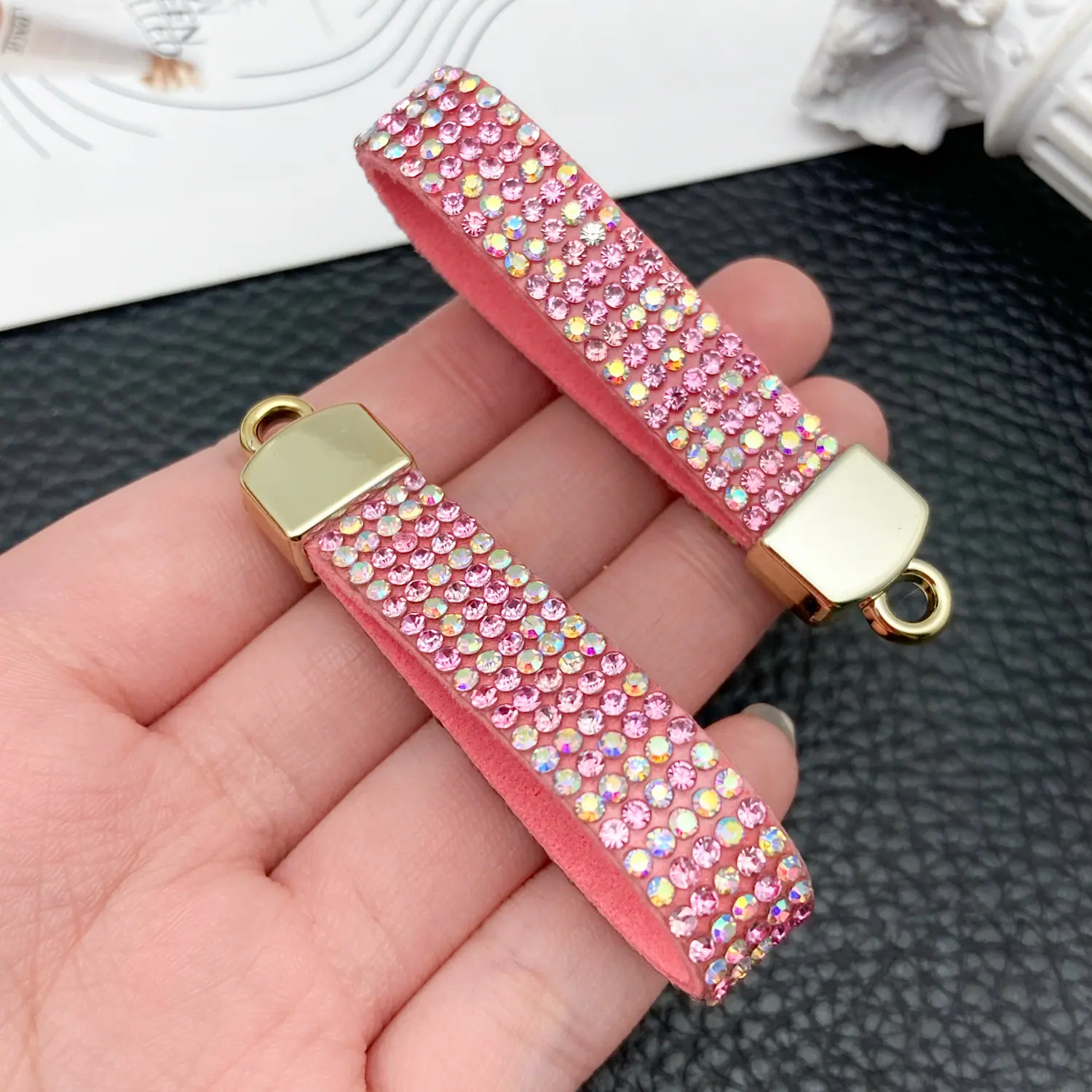 24072-KX-粉色布点钻钥匙扣镶钻挂绳短带62x13mm