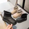 Zapatos de algodón para niños, botas de nieve para niñas, nuevas botas cortas otoño e invierno 2026, forradas de felpa, para bebé niño, engrosadas, cálidas, impermeables, antideslizantes