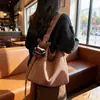 Bolsa Transversal de Ombro Único para Mulheres, Bolsa Grande de Alta Qualidade para o Trabalho e o Dia a Dia, Nova Bolsa de Axila Outono e Inverno, Bolsa Feminina de Camurça
