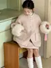 Conjunto de Ropa de Año Nuevo para Niñas Peces Rojos Pequeños 2026 Invierno Nuevo Estilo Chino Nuevo para Niños Conjunto de Dos Piezas de Abrigo de Lana