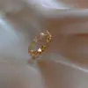 Anillo Geométrico de Circonita Vintage Nicho de Gama Alta Anillo para Dedo Índice Moda Retro Joyería de Lujo Ligero para Mujeres
