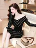 Falda interior elegante ajustada de punto para otoño e invierno, vestido de punto, falda de longitud media a rayas que realza la figura, estilo ligeramente maduro