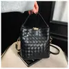 Bolso de Cubo Tejido para Mujer 2025 Nuevo Bolso de Mano de Moda Textura de Alta Calidad Versátil Bolso de Hombro Cruzado para Viajes Diarios para Mujer