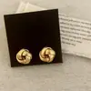 Moda Transfronteriza Versátil Para Viajar Diarios Lujo Ligero Gama Alta Pendientes Retorcidos Pequeños Exquisitos Diseño de Nicho Pendientes
