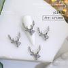 Nuevos Accesorios de Manicura Navideña de Zirconia Plateada de Lujo Ligero Uñas de Copo de Nieve y Alce Brillantes de Gama Alta Joyería de Diamante al por Mayor