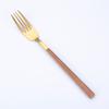Cuchillo y tenedor para carne occidental, cinco piezas, juego de cuchara y tenedor doméstico, vajilla de acero inoxidable con mango de madera de imitación de alta apariencia.