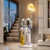Lâmpada de Lua Criativa de Astronauta com Violoncelo Grande Ornamento de Chão Lateral de Sofá Sala de Estar Quarto Presente de Inauguração de Casa