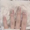 Uñas Postizas Pre-Hechas Hechas a Mano Rosa Nude Perla Moño 3D Terapia de Luz Super Iluminadoras para Uñas Cortas