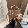 Bolso Pequeño Retro Marrón de Gama Alta para Mujer 2025 Nuevo Otoño e Invierno Bolso Cruzado Versátil Bolso Cuadrado Pequeño Portátil Súper Popular