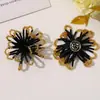 Color Blocking Floral Hueco con Perlas Elegantes Francesas Color Suave Pendientes de Botón Huecos DIY Pendientes Accesorios para Pinzas de Pelo Flores para Zapatos Broches