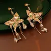 Pendientes Geométricos de Circonita Estilo Palacio Vintage, Diseño Único y Exquisito, Pendientes Lujosos y Sofisticados para Mujer