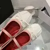 Sapatos Rasos de Moda Francesa para Mulheres 2026 Novo Estilo de Verão Sapatos Mary Jane com Saias Mocassins Estilo Ballet para Mulheres
