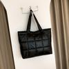 Bolso de mano coreano de moda de este año 2023 otoño e invierno nuevo bolso bandolera versátil para llevar bajo el brazo bolso tote de gran capacidad