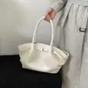 Bolso cubo versátil transfronterizo para mujer, nuevo y moderno de la versión coreana de principios de otoño, bolso de mano/hombro exquisito y elegante para el día a día