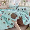 Conjunto de cama de quatro peças em gaze de algodão macio classe A, camada dupla, estilo de fronha e lençol com desenhos animados frescos, conjunto de três peças para dormitório estudantil