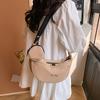 Bolsa de Nylon Dumpling Bolsa de Grande Capacidade Bolsa Feminina Casual Simples 2024 Primavera e Verão Nova Moda Estilo Ocidental Bolsa Transversal para Viajantes